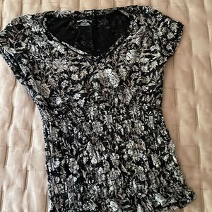 Dkny jeans floral top petite S